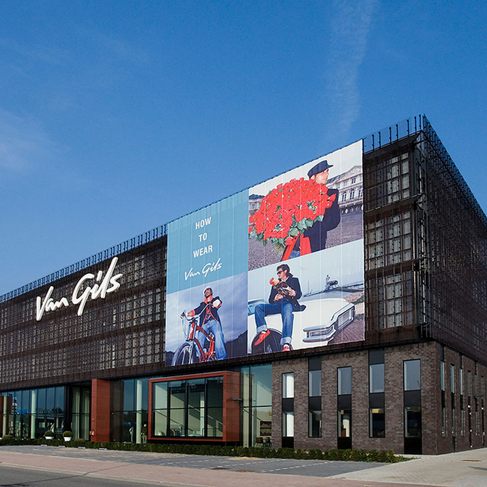 XL Banner
